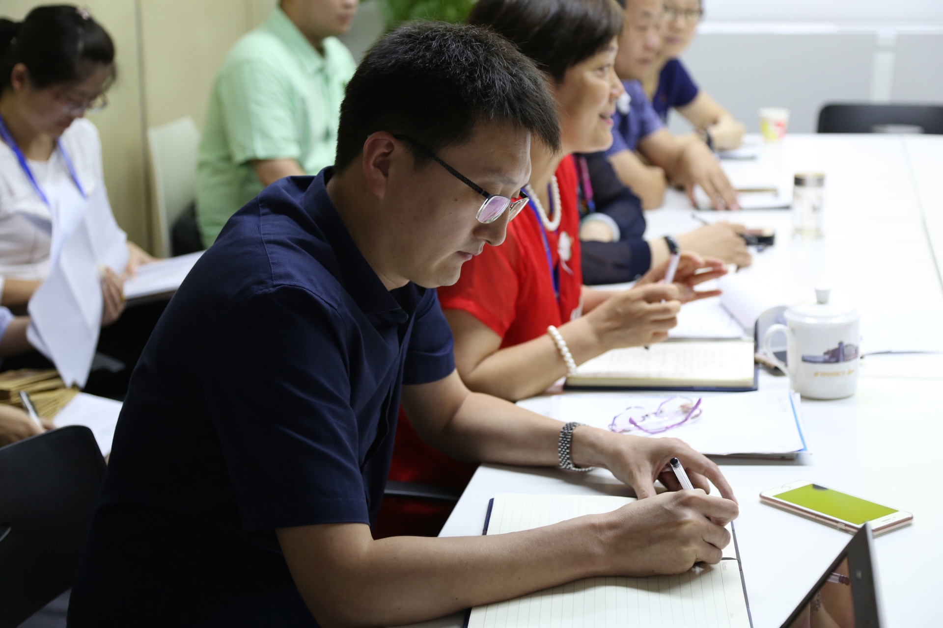 中共上海远茂企业发展股份有限公司支部委员会庆祝建党97周年组织生活会5.jpg 中共上海远茂企业发展股份有限公司支部委员会庆祝建党97周年组织生活会5.jpg